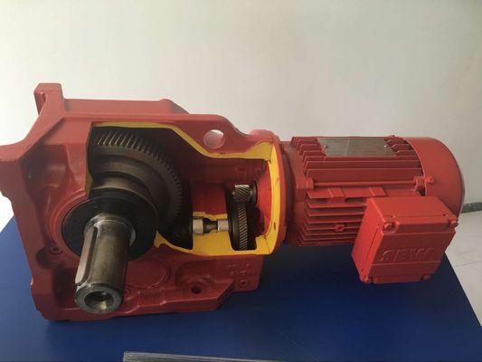 سعر جيد علبة التروس المتحركة الكهربائية 15kw Helical Bevel CE Certification الانترنت